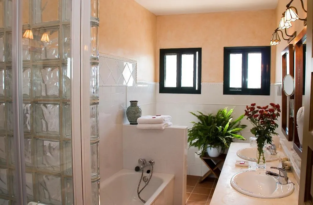 Hotel Sindhura Vejer de la Frontera