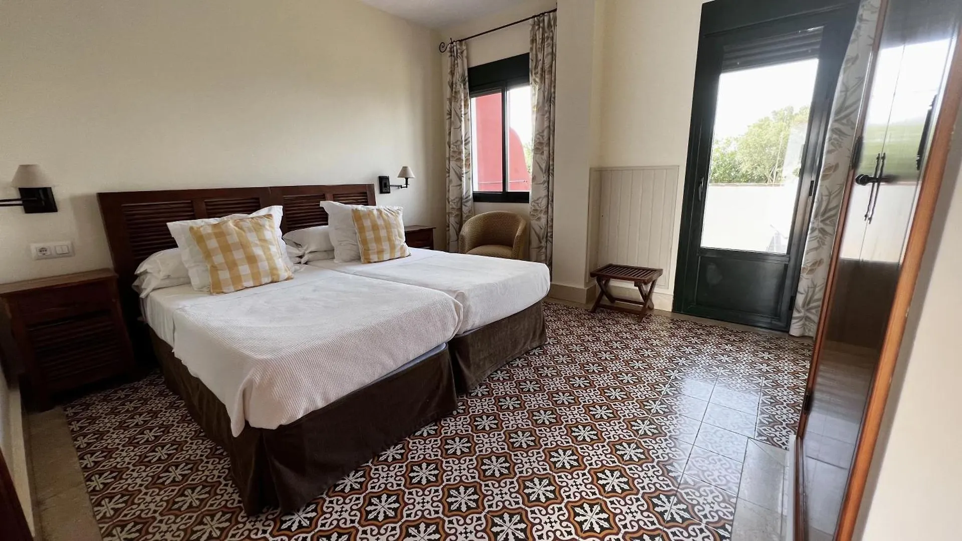Hotel Sindhura Vejer de la Frontera